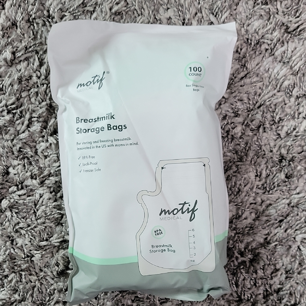 Motif Breastmilk Storage Bags